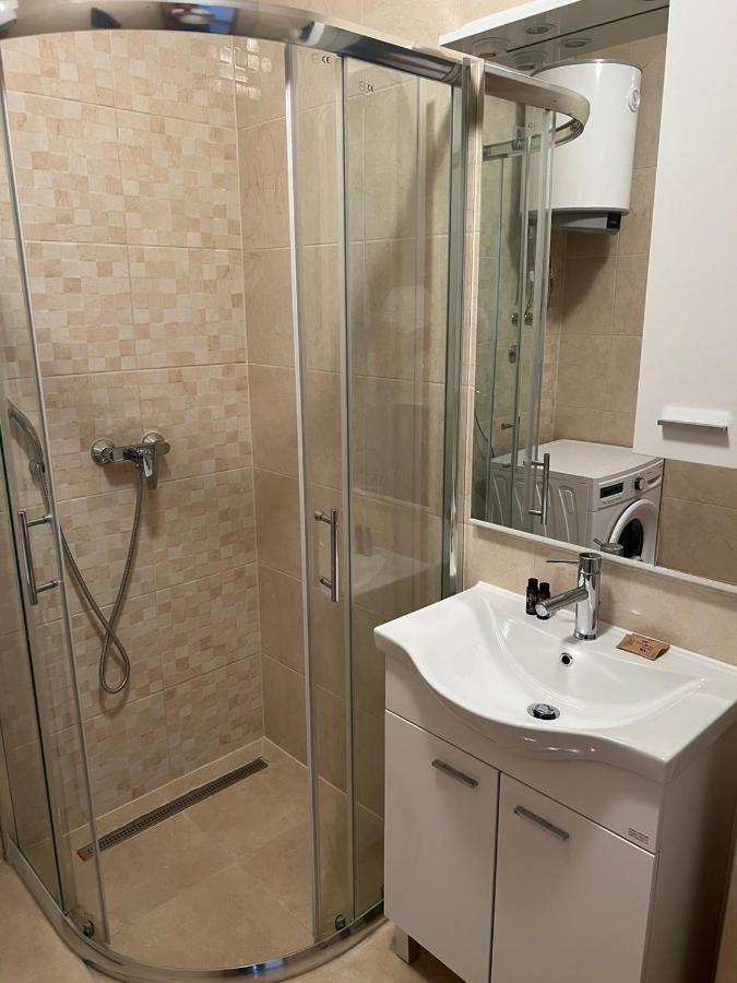 Apartment Ljalja โมสตาร์ ภายนอก รูปภาพ